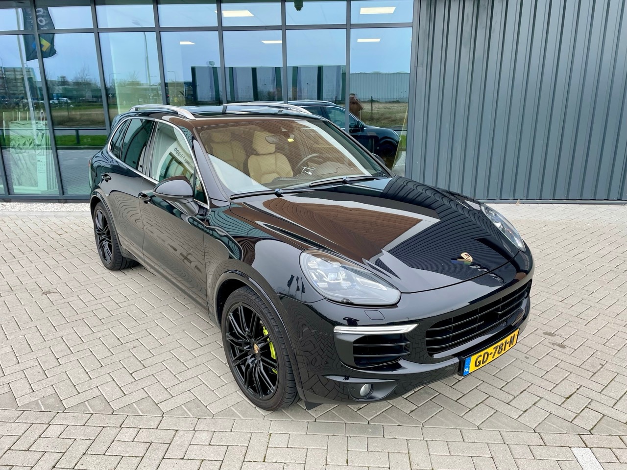 PORSCHE CAYENNE S E-HYBRID