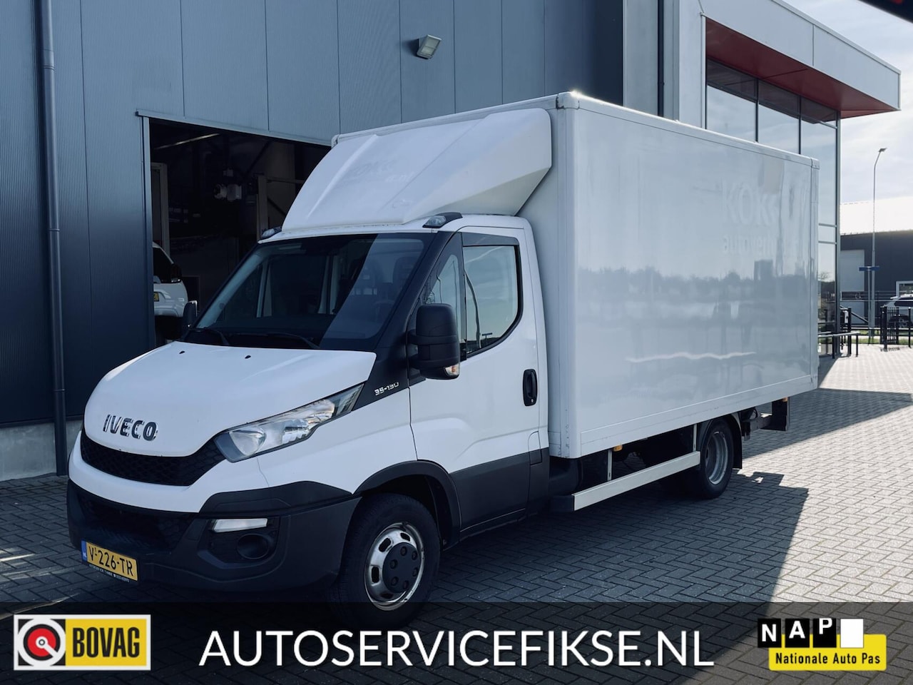 Iveco Daily - 35C-130 pk BAKWAGEN + LAADKLEP | DHOLLANDIA | - AutoWereld.nl