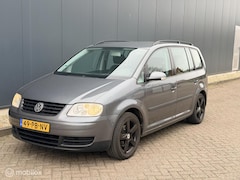 Volkswagen Touran - 1.6-16V FSI NAP/APK/AIRCO