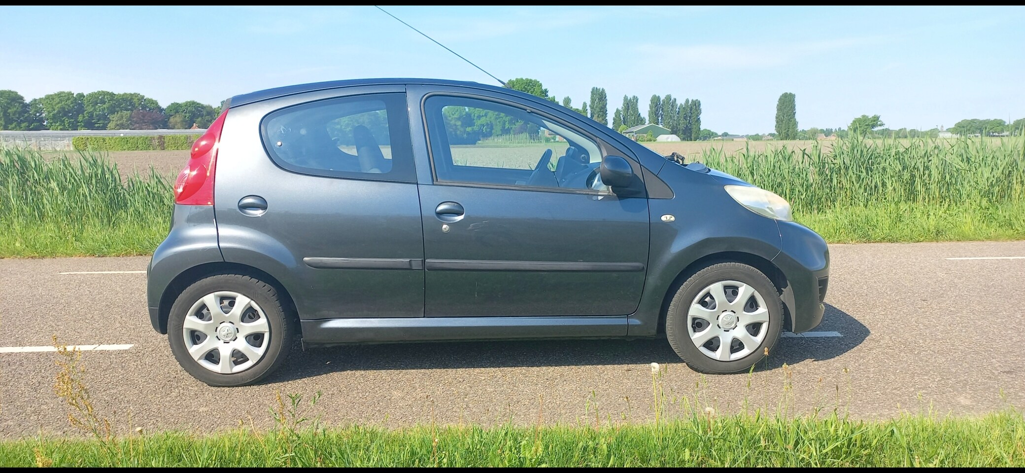 Peugeot 107 - 1.0-12V XS - AutoWereld.nl