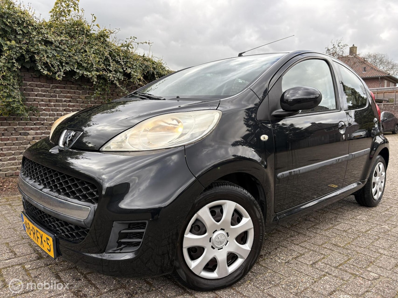 Peugeot 107 - 1.0-12V XS / 5 deuren / Airco / 76.000 km NAP - AutoWereld.nl