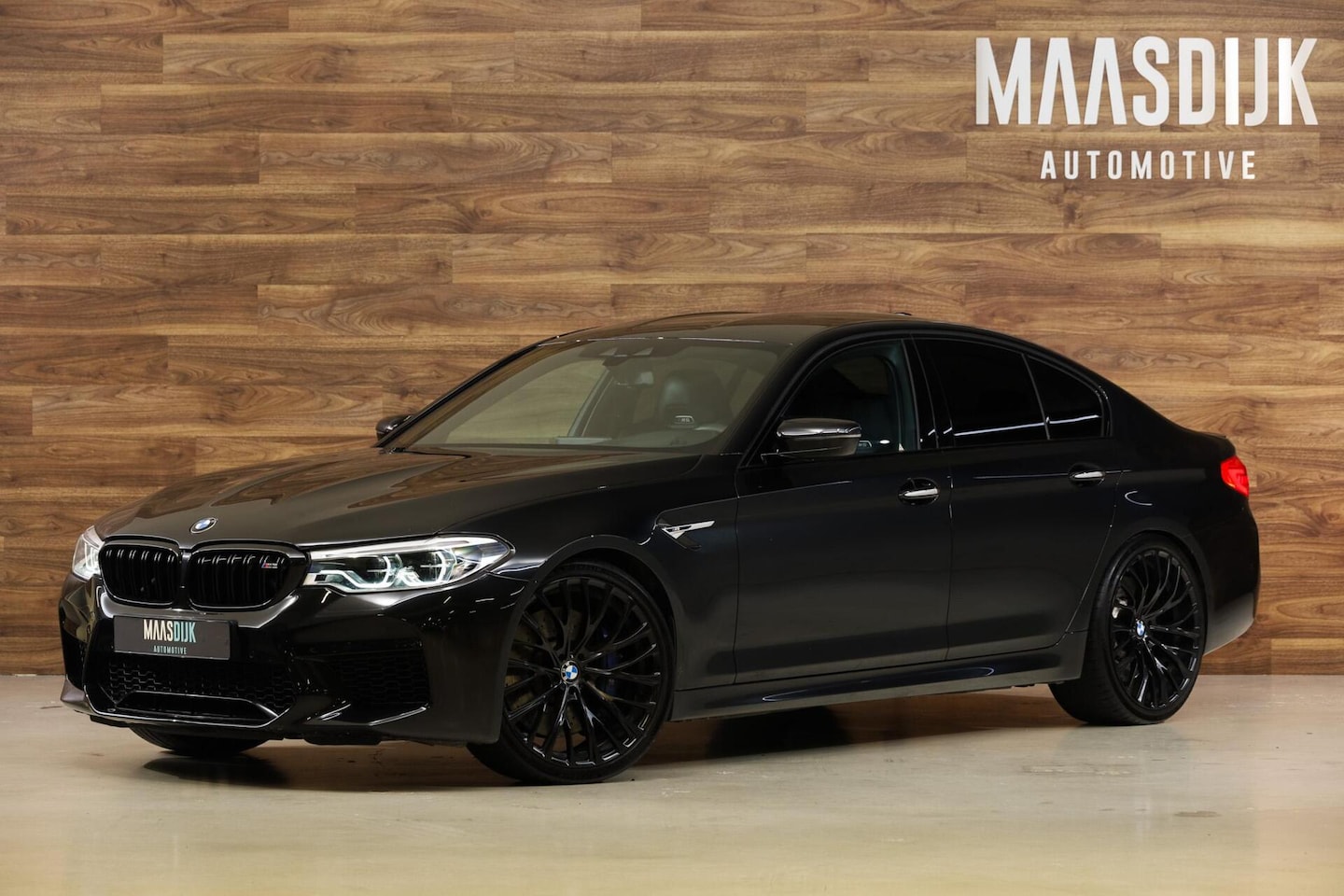 BMW M5 - 5-serie M5|Carbon|HUD|H&K|21''|Ext. Leather|Alcantara|Camera| - AutoWereld.nl