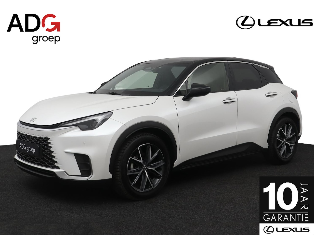 Lexus LBX - Emotion 2WD | Tech Pack | Keyless Entry | Elektrisch bedienbare achterklep | Stoelverwarmi - AutoWereld.nl