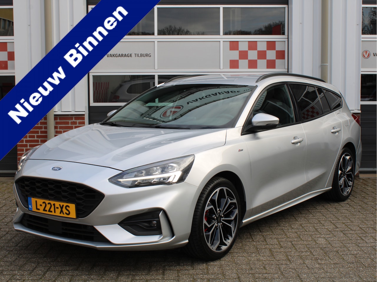 Ford Focus Wagon - 1.5 EcoBoost 150pk ST Line X Business Automaat/1e EIG/Winterpack/B&O/Digidash/AdaptiveCrui - AutoWereld.nl