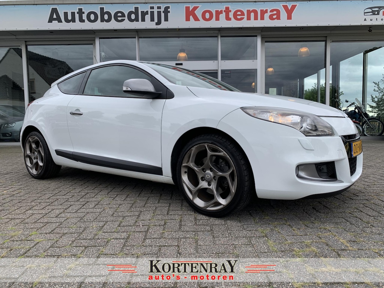 Renault Mégane Coupé - 2.0 TCe GT 180 PK/ECC/PDC/CRUISE CONTROL/BOMVOL OPTIES - AutoWereld.nl