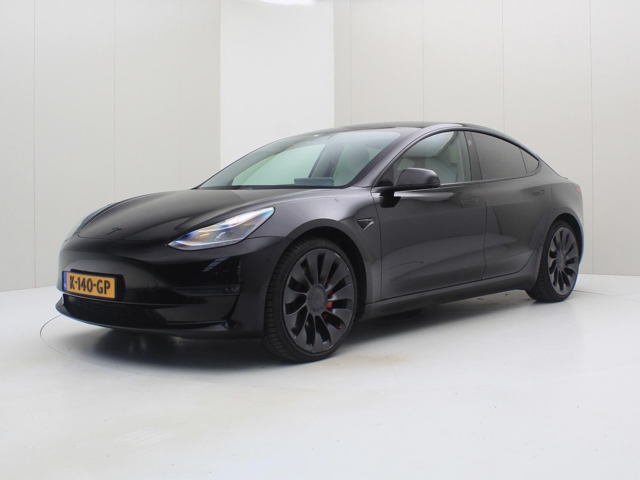 Tesla Model 3 - Performance AWD 486pk 75 kWh FACELIFT 87% SoH [ WIT LEDER+AUTOPILOT+567KM WLTP+PREMIUM AUD - AutoWereld.nl