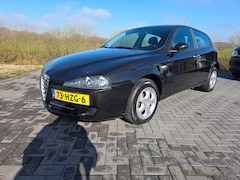 Alfa Romeo 147 - 1.6 T.Spark Veloce Progression nieuwe APK