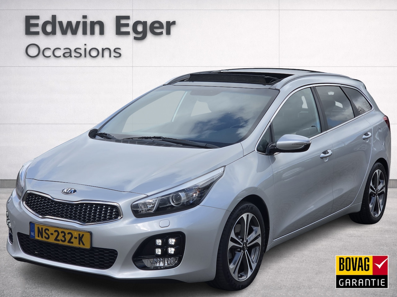 Kia Cee'd Sportswagon - 1.0 T-GDi GT-Line | Panorama | Trekhaak | Xenon | Navi | Cruise control | Climate control - AutoWereld.nl