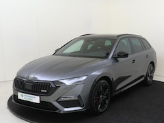 Skoda Octavia Combi - 1.4 TSI RS iV PHEV Business | SoH 96% | Adaptieve cruise control | Keyless | LED matrix ve