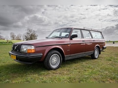 Volvo 240 - 2.0i Polar 2.0i Super Polar 1992, wijnrood metallic