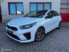 Kia Cee'd - Ceed 1.6 T-GDi GT PANODAK/LEER/NAVI/CAMERA