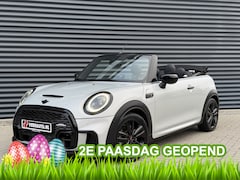 MINI Cabrio - 2.0 Cooper S John Cooper Works 2e Paasdag geopend van 12:00 tot 16:00 uur