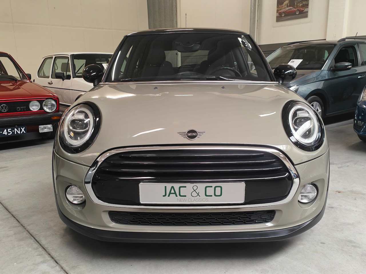 MINI Cooper - 1.5 Chili Aut. Navi. Emerald Grey - AutoWereld.nl