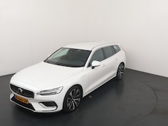 Volvo V60 - 2.0 T6 Plug-in hybrid AWD 350 pk Essential Bright | Leer | Camera | Google Navi | Adapt. c