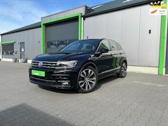 Volkswagen Tiguan - 1.5 TSI ACT Highline Business 3X R-line Pano Trekhaak 360 Virtual