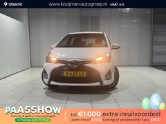 Toyota Yaris - 1.3 VVT-i Comfort | Navigatie systeem | Lichtmetalen velgen met all season banden | Leuke