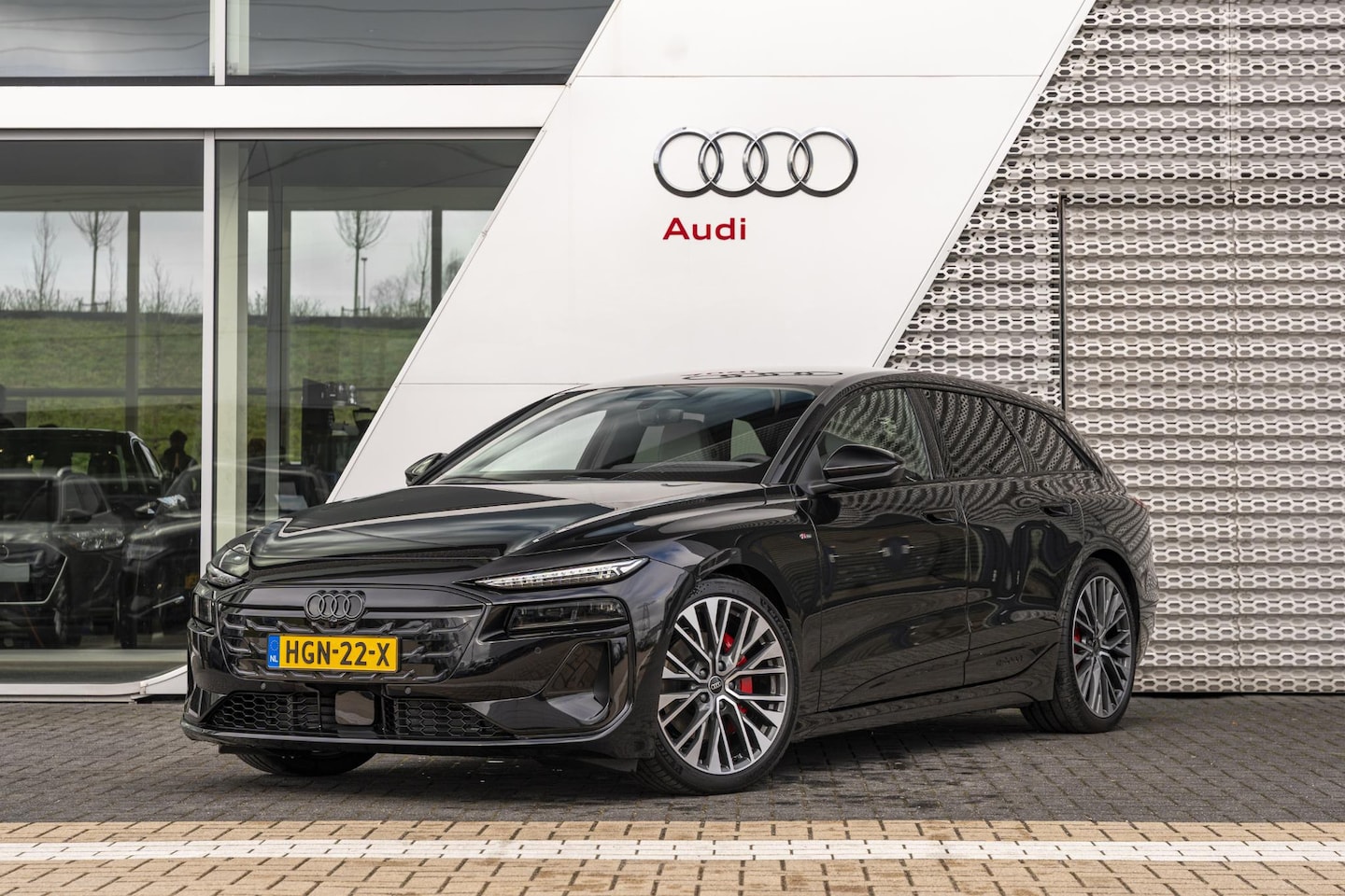 Audi A6 Avant e-tron - S edition performance 100 kWh | LUCHTVERING | - AutoWereld.nl