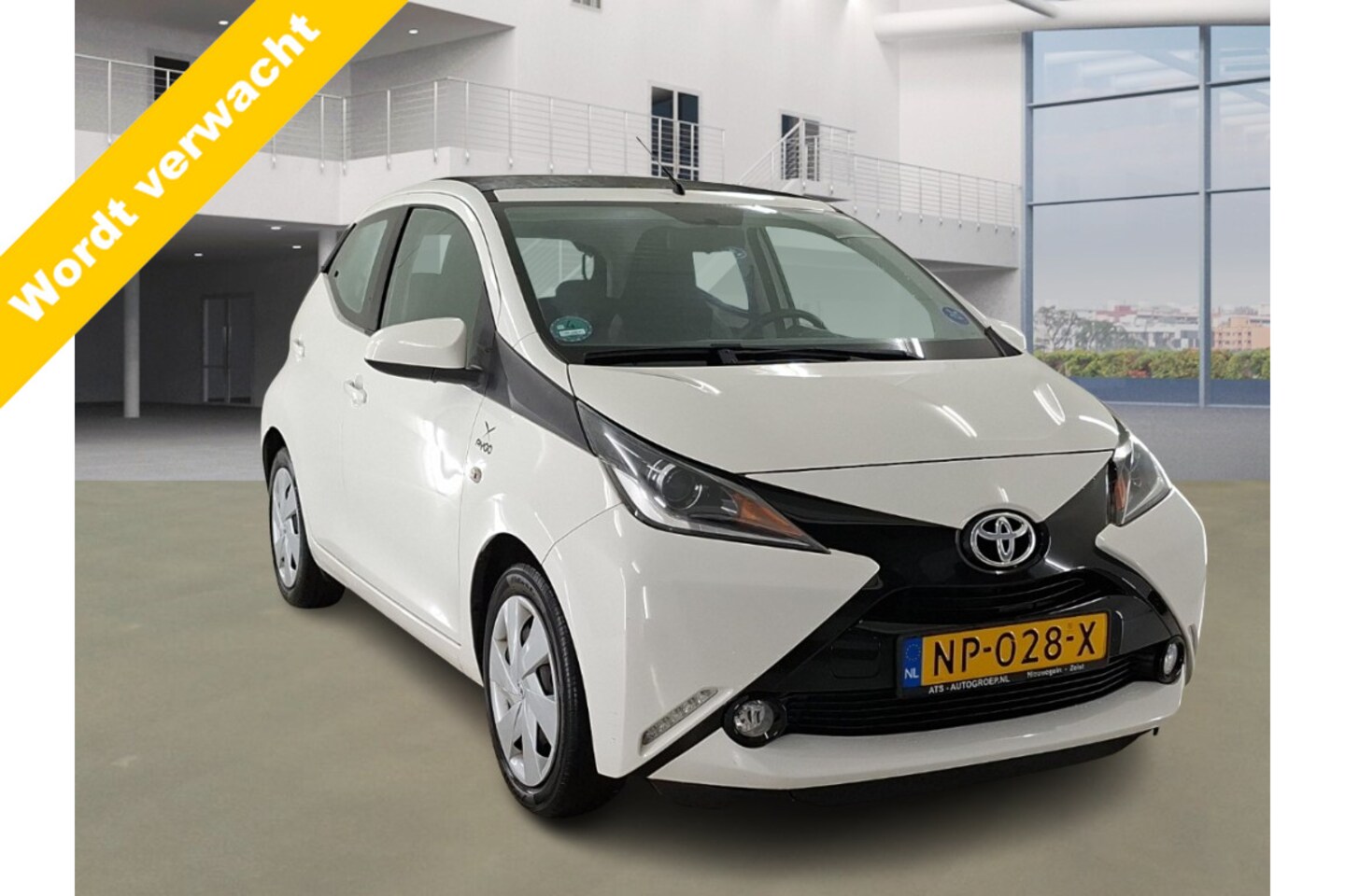 Toyota Aygo - 1.0 VVT-i x-Wave CabrioTop! Camera! Navi! VERWACHT! - AutoWereld.nl