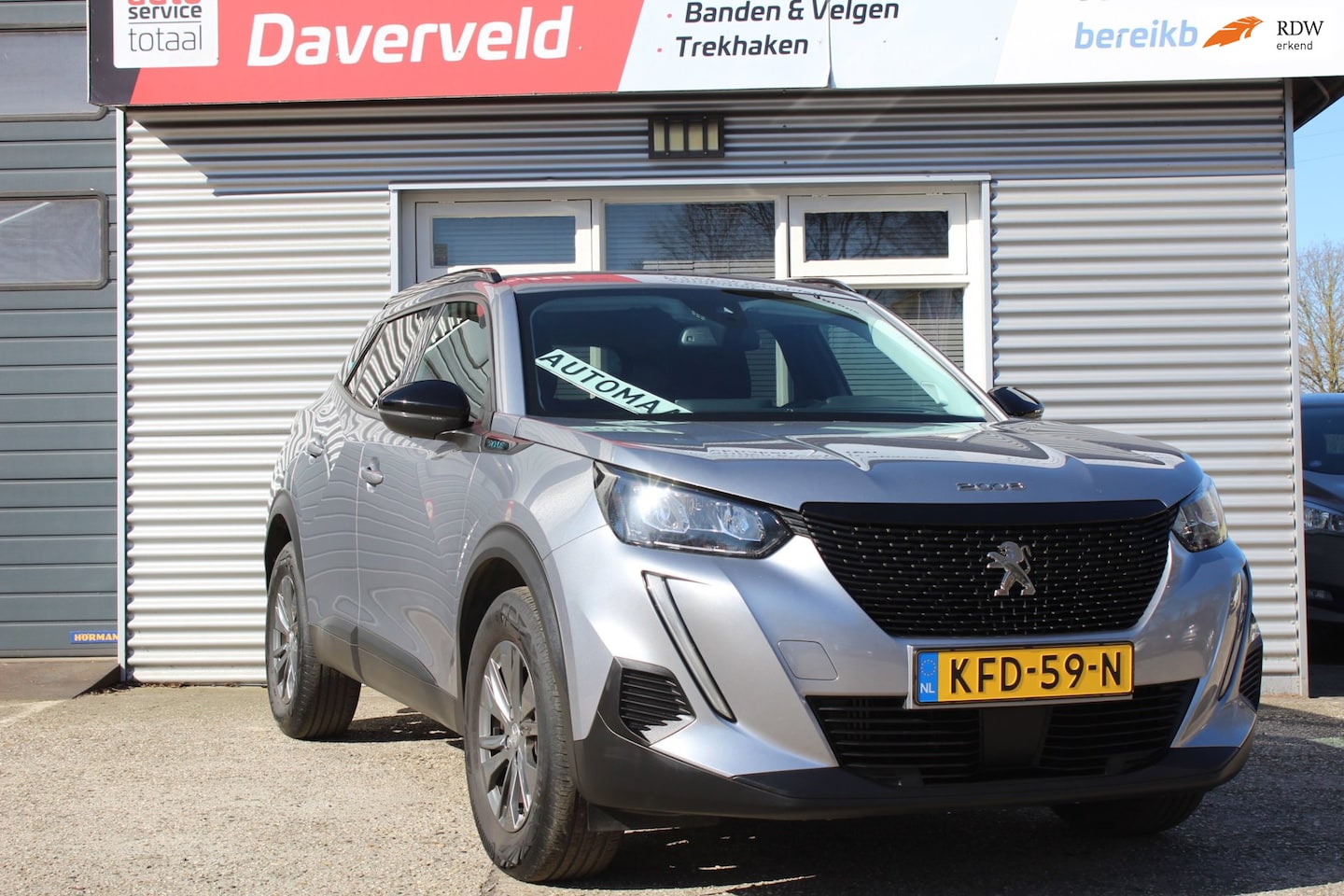 Peugeot 2008 - 1.2 PureTech Allure Pack 5-deurs Automaat, 29dkm!, netjes, vol opties zoals lane-assist, g - AutoWereld.nl