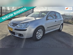 Volkswagen Golf - 1.6 FSI Trendline LEUKE AUTO RIJDT EN SCHAKELT GOED