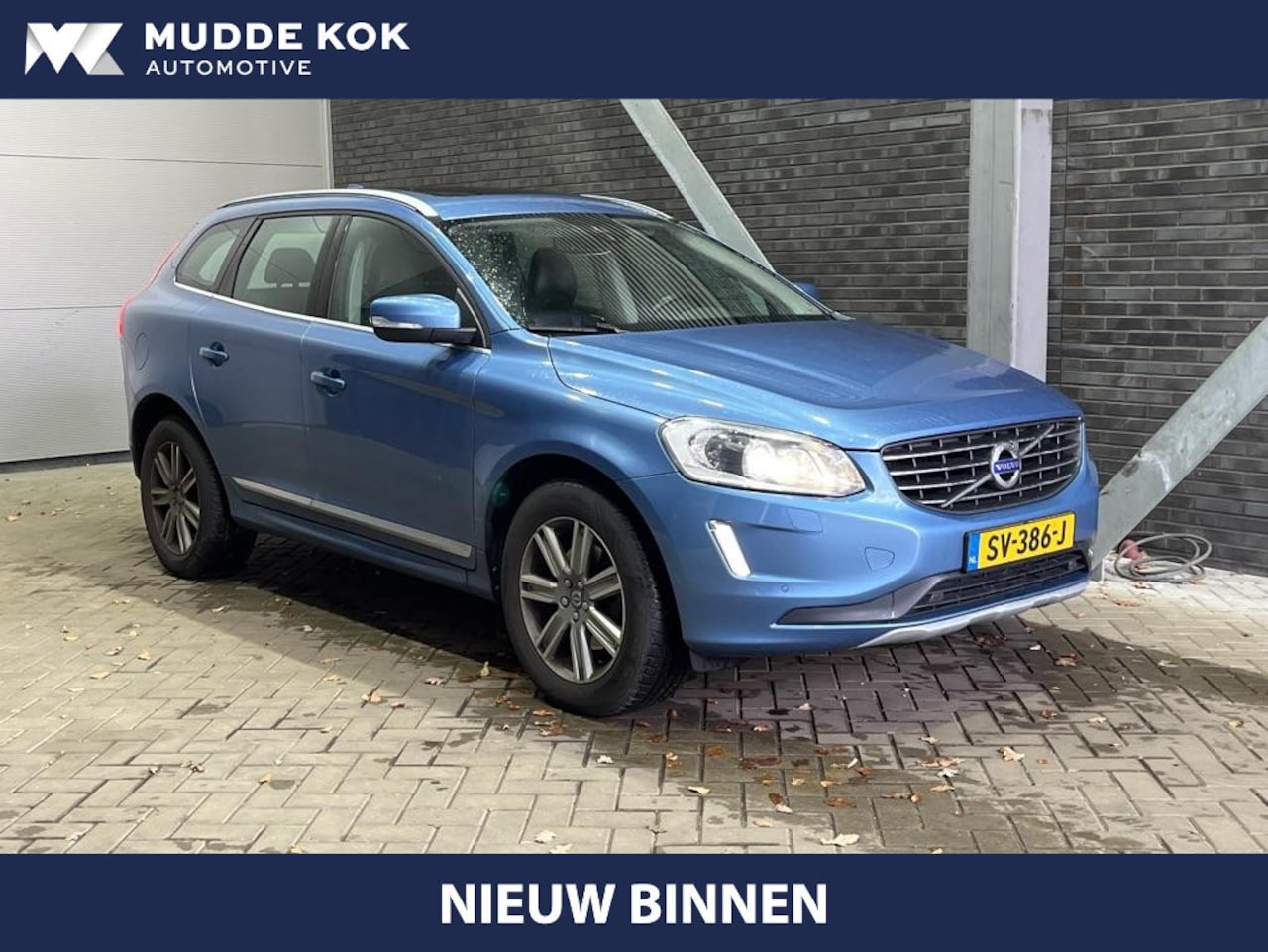 Volvo XC60 - D4 FWD Polar+ | Aut | Trekhaak | Panoramadak | Leder | Stoelverwarming | Camera - AutoWereld.nl