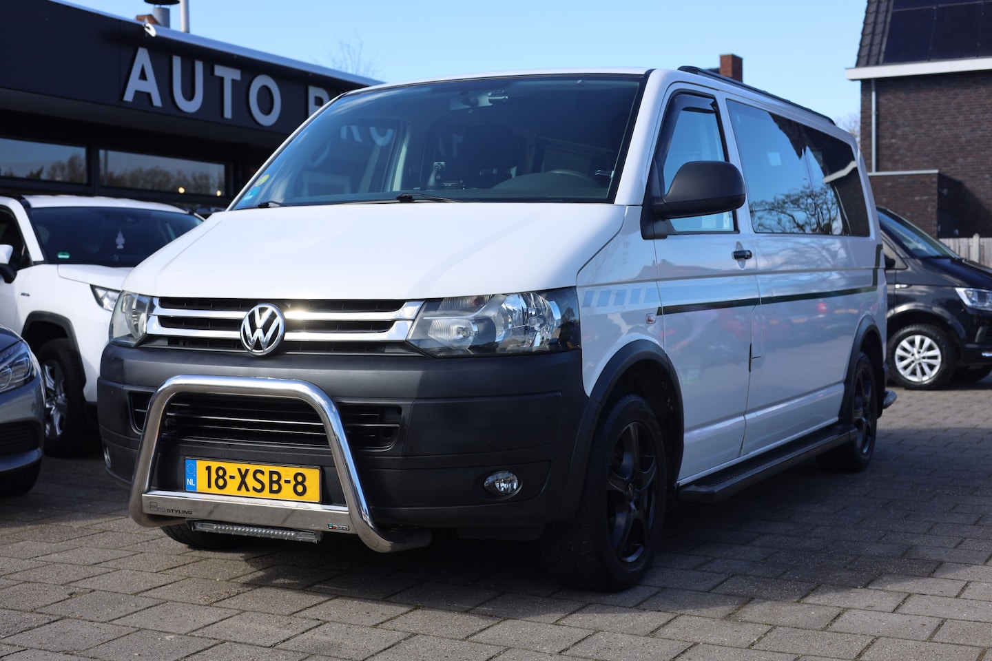 Volkswagen Transporter Kombi - 2.0 TDI L2H1 AUTOMAAT | 9-PERSOONS | MARGE - AutoWereld.nl