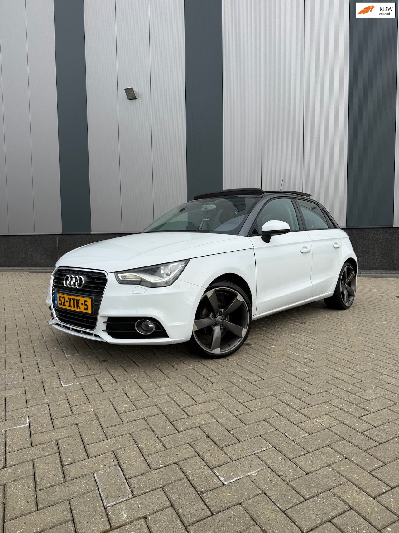 Audi A1 Sportback - S-Line 1.2 TFSI 5Deurs | Panoramadak | Goed onderhouden | NAP - AutoWereld.nl