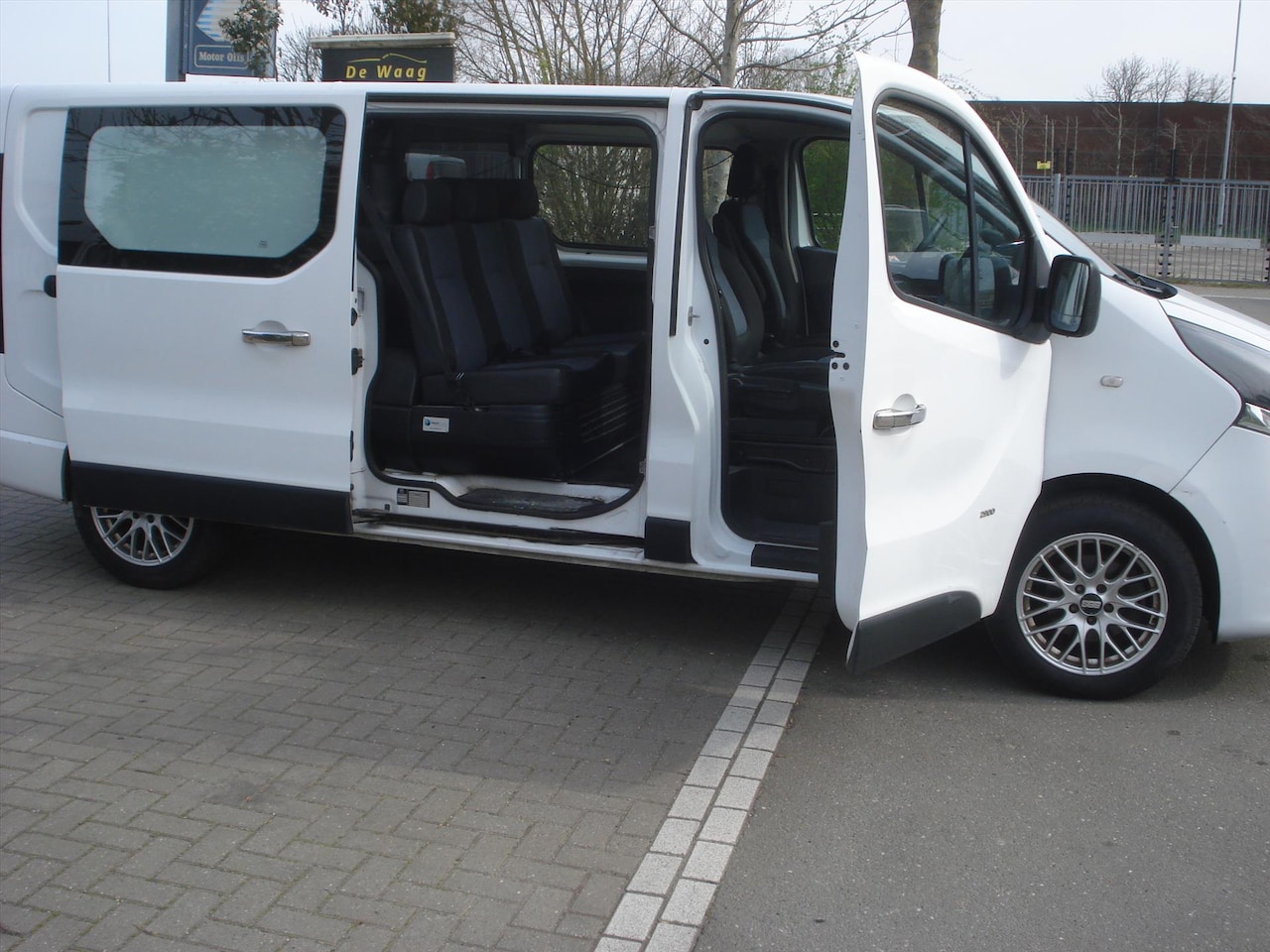 Opel Vivaro - DUBBELE CABINE AIRCO1.6 D - AutoWereld.nl
