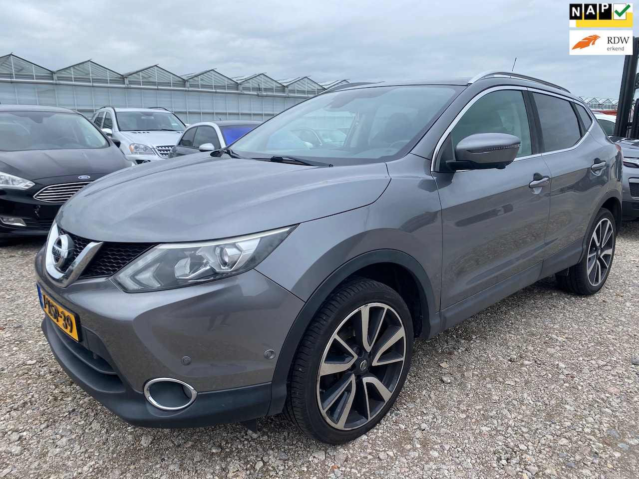 Nissan Qashqai - | 2014 | 1.2 Tekna | Export en Handel | Automaat - AutoWereld.nl