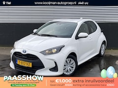 Toyota Yaris - 1.5 Hybrid Active 1e eign. Nieuw geleverd, adaptieve cruise control, achteruitrij camera,