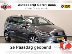 Volkswagen Touran - 1.5 TSI Highline Business R Navigatie Full-led Adaptive-Cruise 2e Paasdag geopend van 12.0