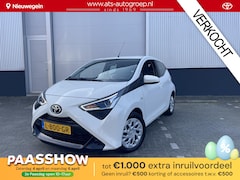 Toyota Aygo - 1.0 VVT-i x-play , Uniek slechts 10.000 Km, Org NL en 1e Eigenaar, Navigatie