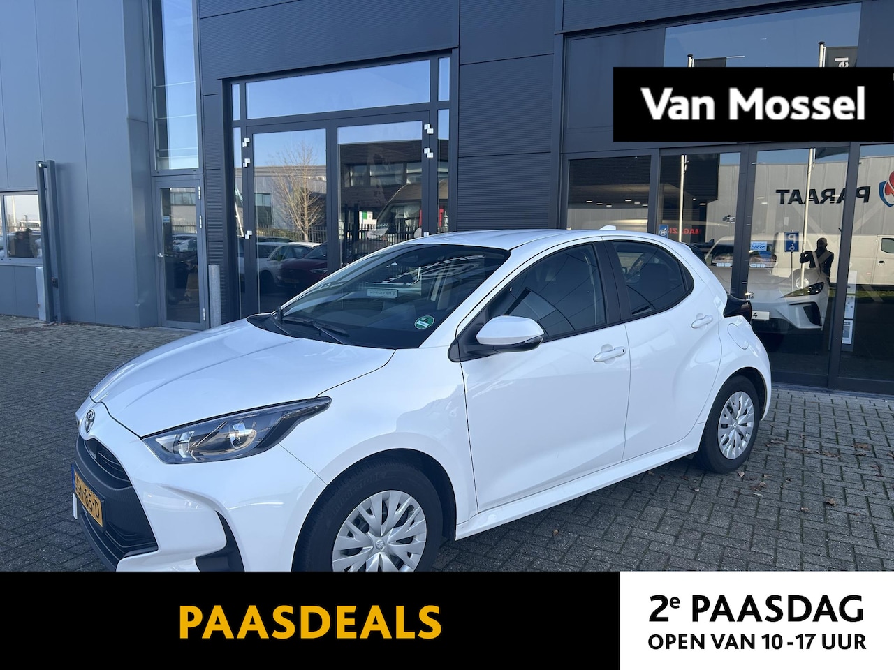 Toyota Yaris - 1.5 Hybrid Aut. Comfort | 1e-Eig. | CarPlay | Camera | Adaptive Cruise Control | Climate C - AutoWereld.nl
