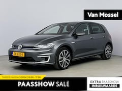 Volkswagen e-Golf - e-Golf | Leder | Discover Pro scherm | Stoelverwarming | Parkeersensoren | Adaptieve Cruis