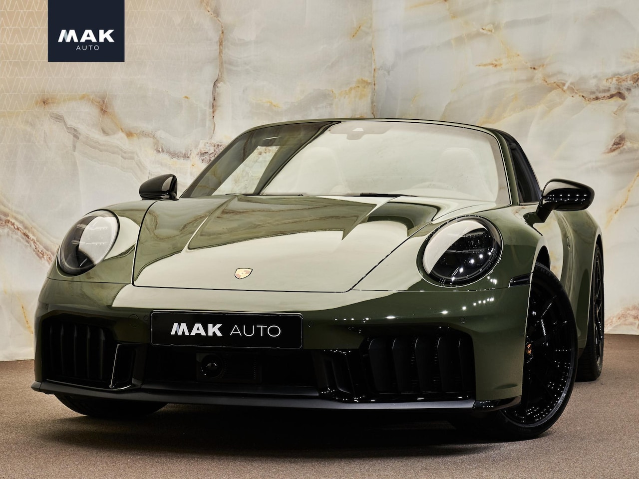 Porsche 911 Targa - 3.6 T-Hybrid Targa 4 GTS, PTS Natoolive, noselift, Bose, 21", sport chrono, stl.ventilatie - AutoWereld.nl