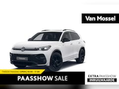 Volkswagen Tiguan - 1.5 eHybrid R-Line Edition 272 PK | Panorama Dak | Stoelen Volledig Leder Met Geheugenfunc