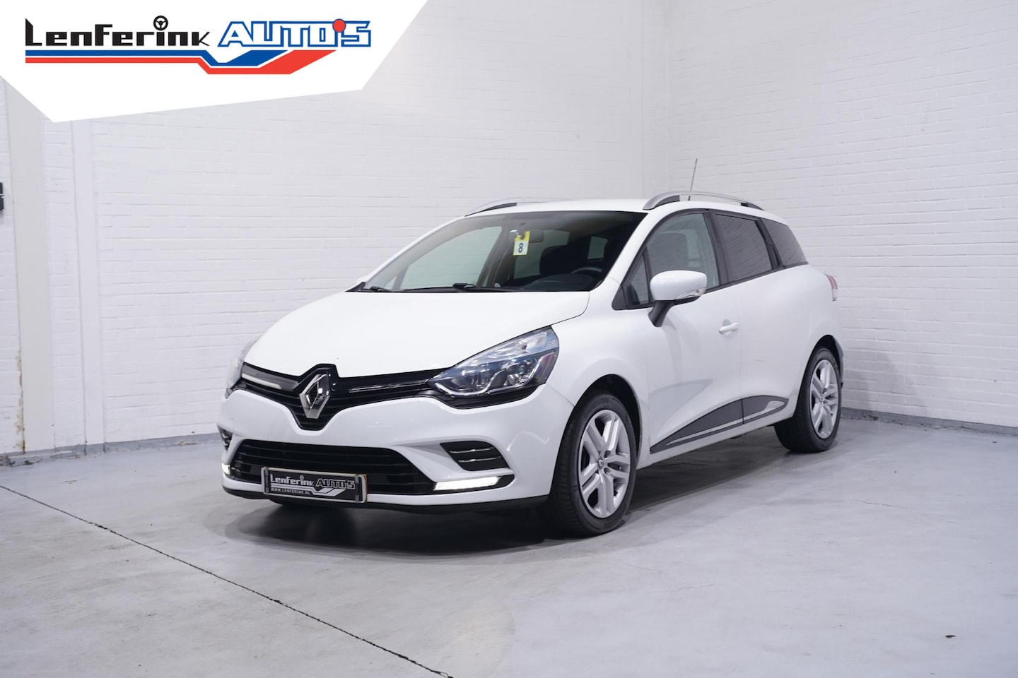 Renault Clio Estate - 0.9 TCe Zen NAP Navi PDC Trekhaak - AutoWereld.nl