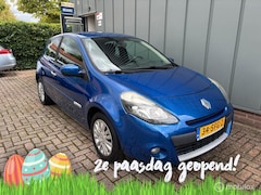 Renault Clio - 1.2 TCe Collection NAP//AIRCO//CRUISE//TREKHAAK//ELEC.RAMEN