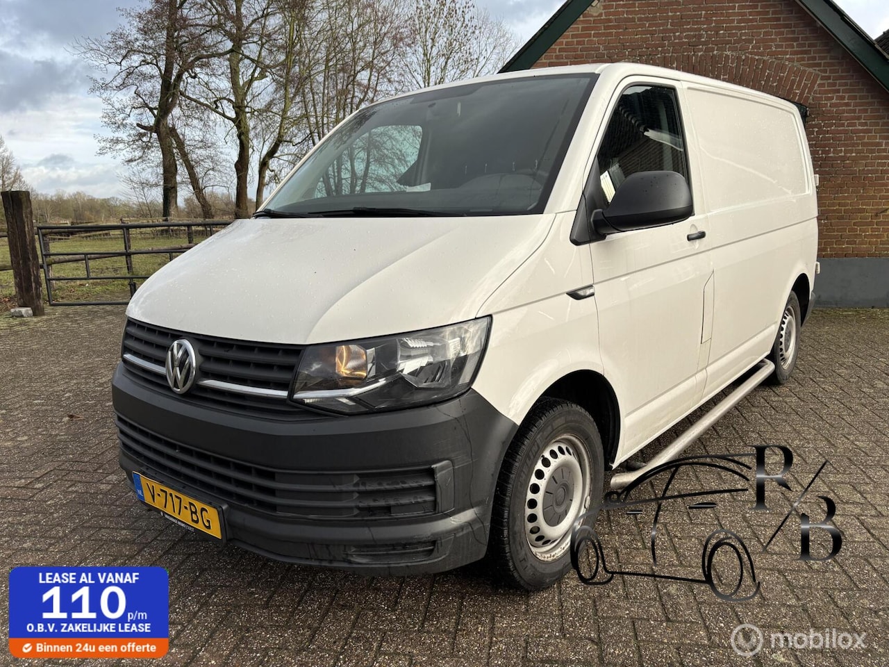 Volkswagen Transporter - 2.0 TDI L1H1 AIRCO NAVIGATIE MARGE - AutoWereld.nl
