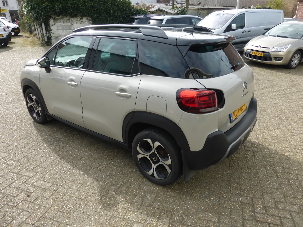 Citroën C3 Aircross - 1.2 PureTech S&S Shine 1.2 PureTech S&S Shine - AutoWereld.nl