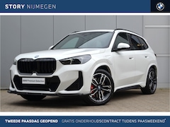 BMW X1 - xDrive25e High Executive M Sporrt Automaat / Panoramadak / Sportstoelen / Stoelverwarming