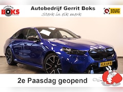 BMW M5 - 5-serie Carbon Pack Co-Pilot Live Cockpit Professional 1st eigenaar NAP 2e Paasdag geopend