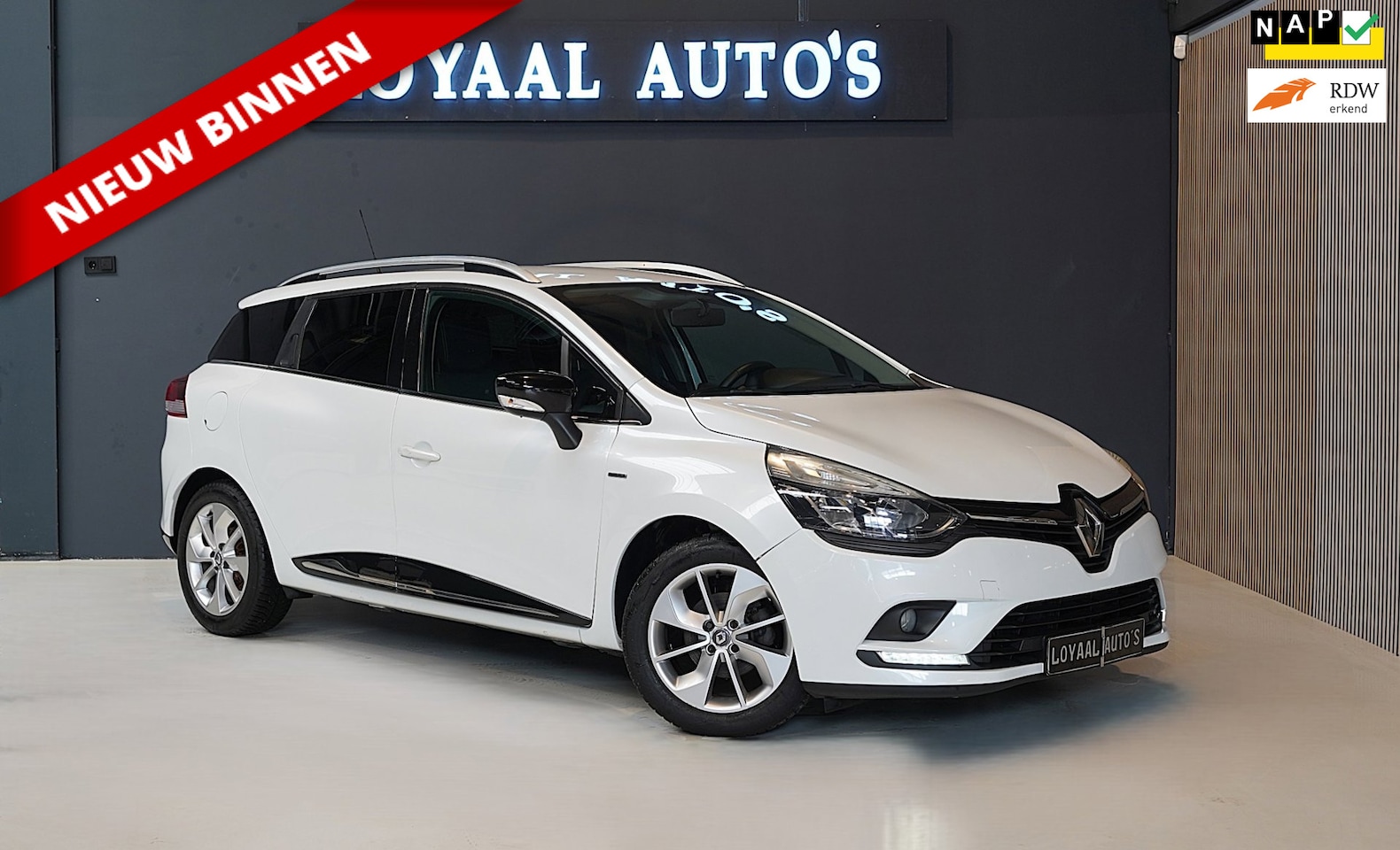 Renault Clio Estate - 0.9 TCe Limited | NAVI | AIRCO | CRUISE | PDC | ELEK.RAMEN | NAP | APK. - AutoWereld.nl