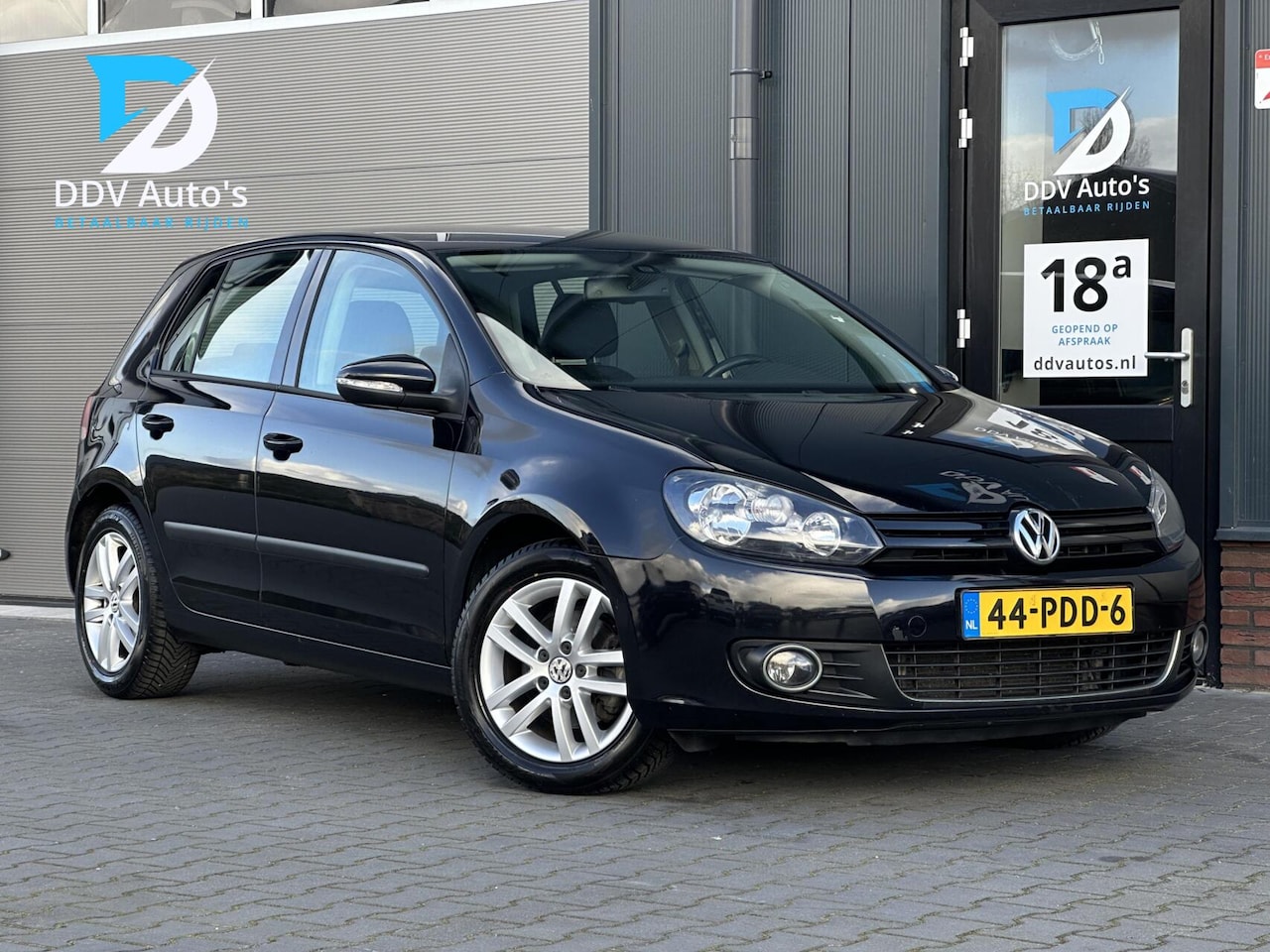 Volkswagen Golf - 1.4 TSI Highline|Automaat|NAP|Trekhaak|Climate|Cruise|Navi|APK 03-27|16" LMV - AutoWereld.nl