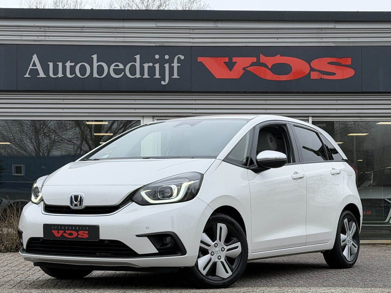 Honda Jazz - 1.5 e:HEV Executive | Keyless | Stuurverwarming | Camera - AutoWereld.nl