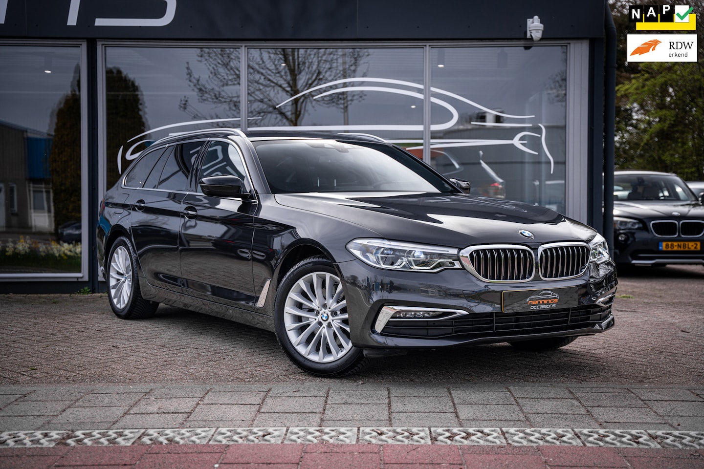 BMW 5-serie Touring - 520i High Executive Edition|Leder|Digital cockpit|Luxe leder|Adapt Led - AutoWereld.nl