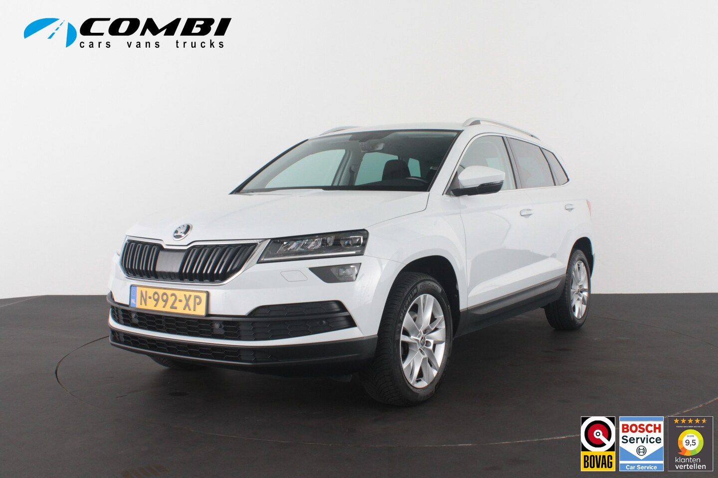Skoda Karoq - 1.5 TSI ACT Style > Camera/Trekhaak/ACC/Stoelverwarming/All season banden... - AutoWereld.nl