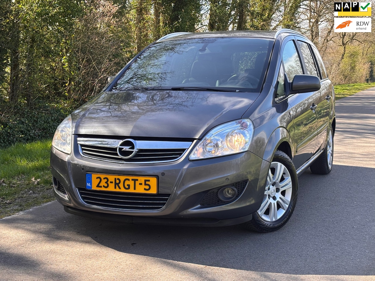 Opel Zafira - 1.8 Cosmo |7-Persoons + Eerste Eigenaar + Airco + Cruise | - AutoWereld.nl