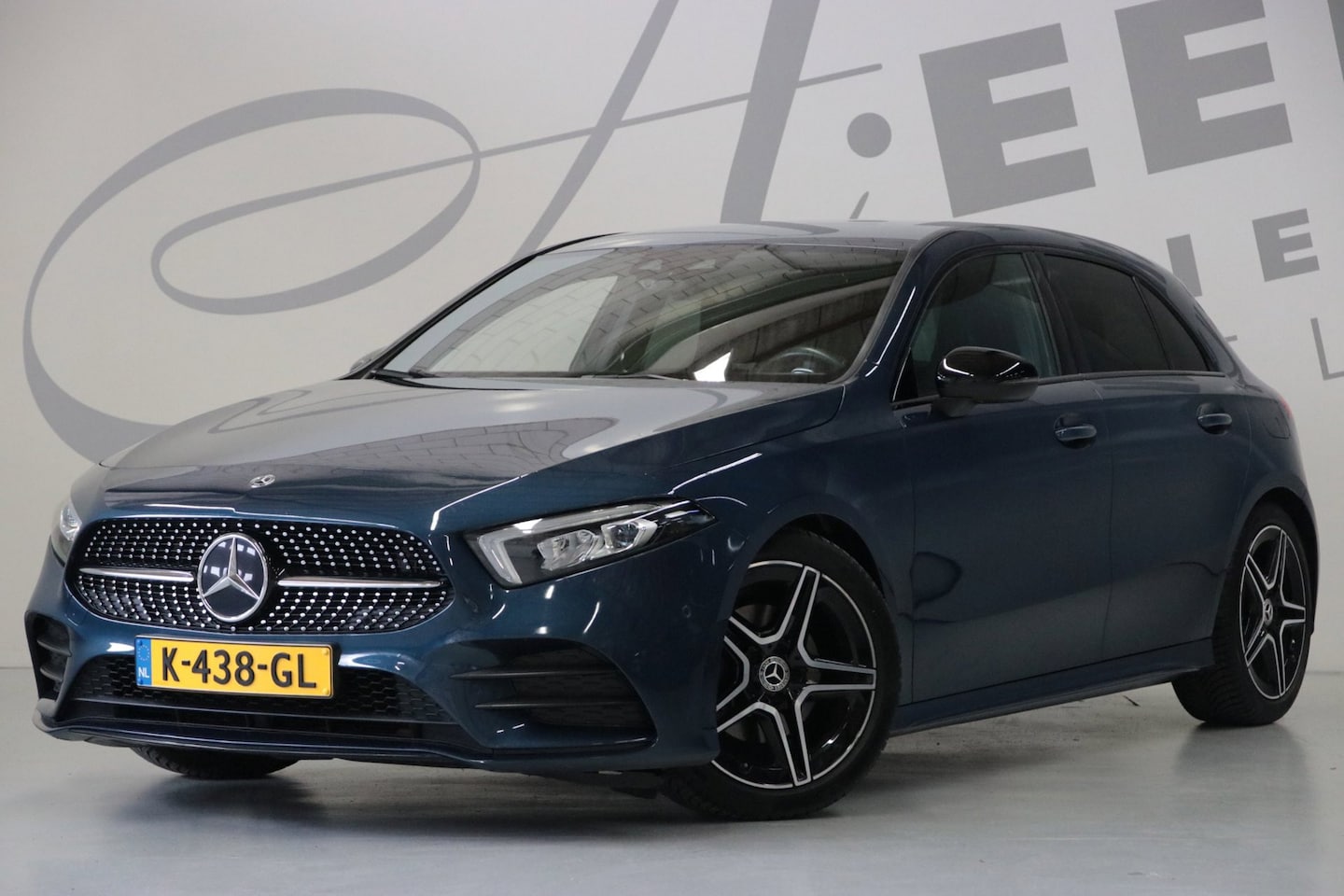 Mercedes-Benz A-klasse - 180/ AMG-pakket/ Nightpakket/ Sfeerverlichting - AutoWereld.nl