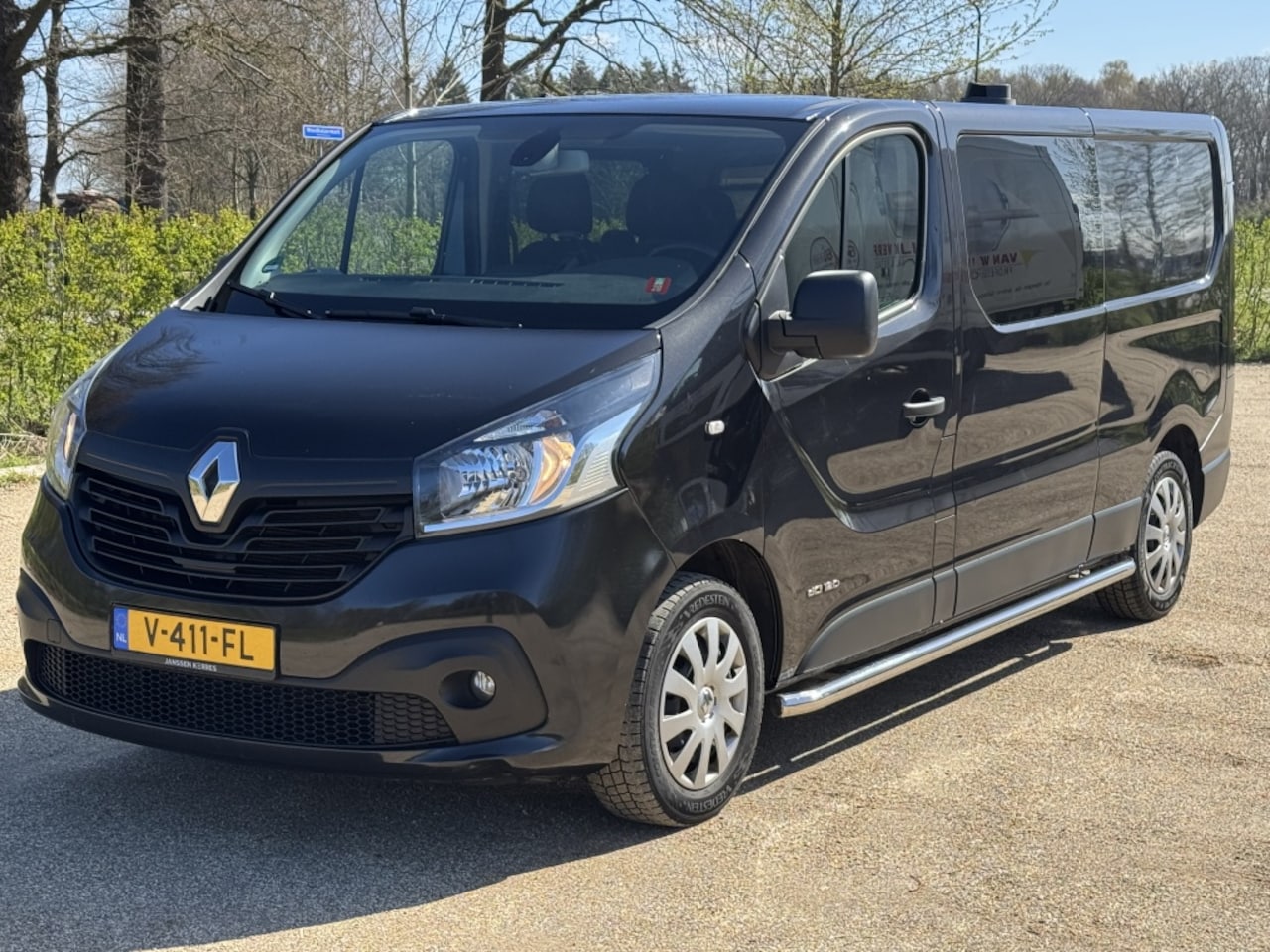 Renault Trafic - L2H1 DC 1.6 dCi 120PK Comfortline *AIRCO/CAMERA - AutoWereld.nl